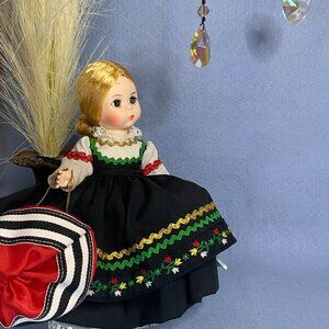 Vintage Madame Alexander Doll Finland #561 8” International Tag & Box. 1980s
